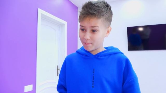 Brawl Stars VS Бабл Квас 24 часа Фаст Сергей играет только в Бабл Квас смотреть онлайн