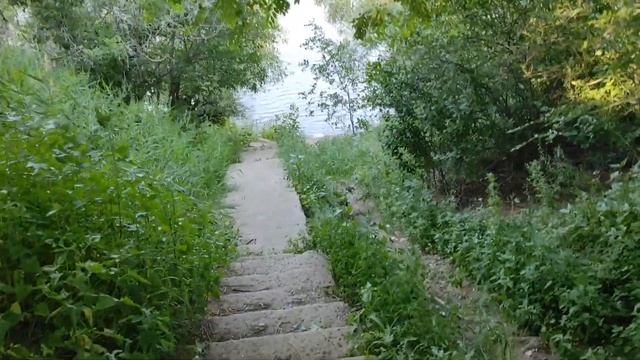 Затон Чапаева. Нашли ещё один пляж. Судоремонтный завод. Уральск лето 2021