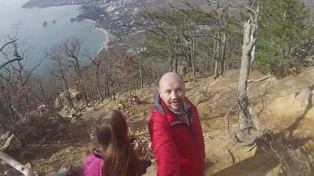 ЯлтаГид. Горы Крыма. Медведь-гора (Аю-Даг), Крым 2016, подснежники в горах.