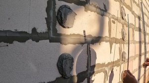 Классическая белая гипсовая штукатурка БОЛАРС White Gyps. Ровные белые стены своими руками