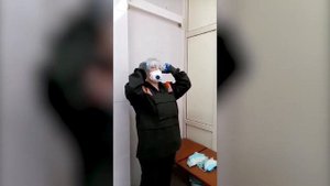 Порядок надевания защитного костюма
