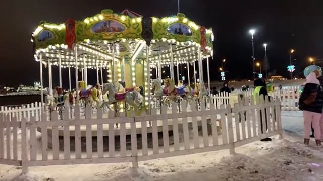Открытие главной городской елки в Казани.  Площадка у Чаши. Прямая трансляция