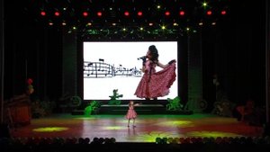 ЕКАТЕРИНА  ДЫРОВА "МАМА ПАПА, Я И  ДЖАЗ" 1 место  в номинации «ПЕСНЯ»