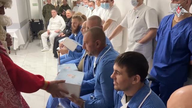 Военных медиков поздравили с наступающим Новым годом в районе проведения СВО