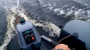 Как едет лодка Риф 325 НД под разными моторами.