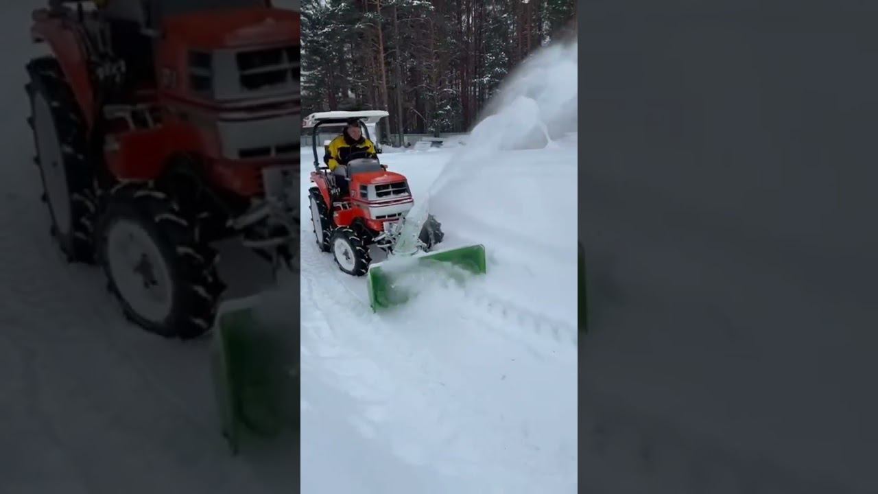 Видео от нашего покупателя. Траткор Kubota GT-3 и снегоотбрасыватель Прогресс СБ1160