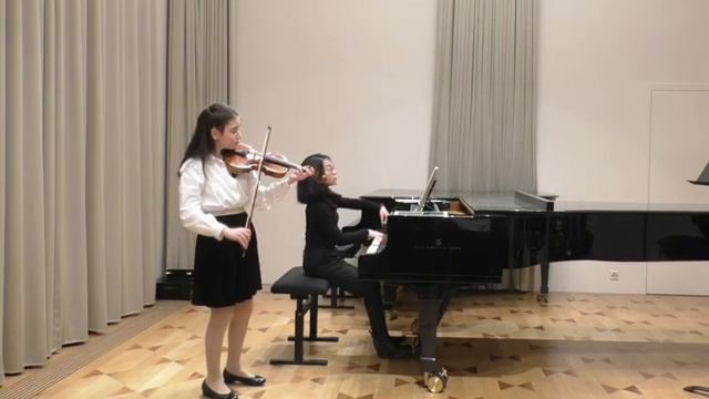 H. Wieniawski "Chanson Polonaise" Sofi Darbinyan 11years old смотреть онлайн