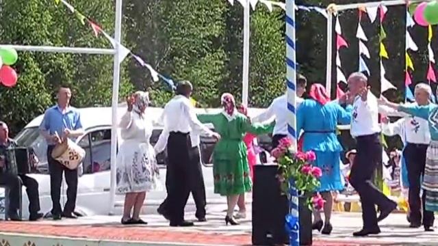 Марийский танец .Радуют Иванаевские. Видео Хайбуллина Василия