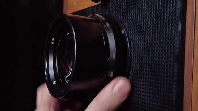 Как устроен и как работает фотоаппарат прошлого века: ФКД 18х24 (фотокамера дорожная, форматная) смотреть онлайн