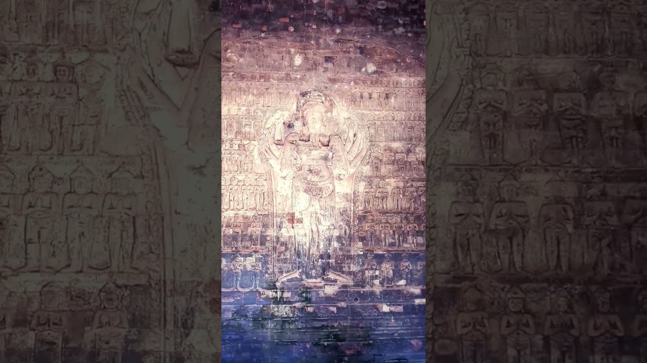 Бог Вишну в древнем храме #камбоджа смотреть онлайн