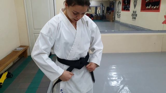 Как завязывать пояс | Карате (способ 2) смотреть онлайн