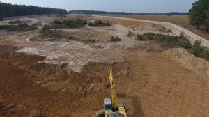 Процесс строительства пермакультурного пруда, посредством возведения дамбы. Команда Линия Природы