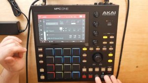 Akai MPC One Unboxing and Initial Impressions!
