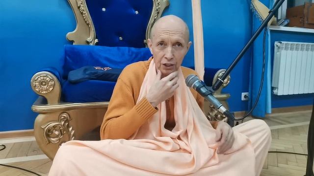 ПОВТОРЕНИЕ Святых Имен является ЛЕКАРСТВОМ а прасад - ДИЕТОЙ  Настройка на джапу  БАКГМ