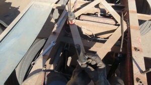 #9. Замена амортизаторов. Переоборудование прицепа под европу. Часть 1 . Новые тапки на рулевую ось