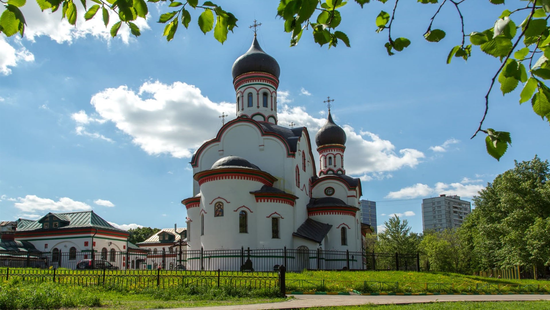 Церковь Троицы Живоначальной корабль Плесково