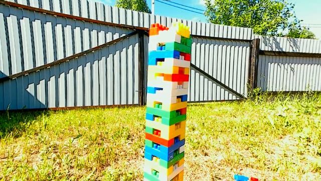 Строим САМУЮ ВЫСОКУЮ БАШНЮ из конструктора! смотреть онлайн