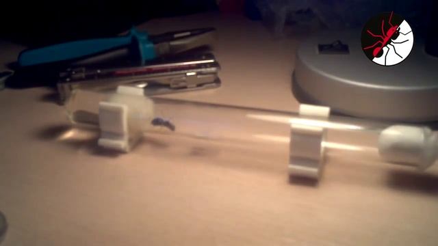 Муравьиная ферма. Простой штатив для инкубатора. смотреть онлайн