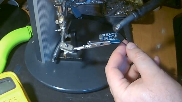 Выбор заряда для 18560 аккумуляторов смотреть онлайн