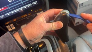Porsche Cayenne 955  2003-2010 . Shift knob trim removal
