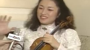 Kyung Wha Chung plays Stravinsky Violin Concerto (4th Mov)