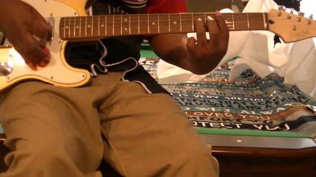 SQUIER / PARANORMAL NASHVILLE STRATOCASTER UNBOXING : KPVIDEOMUSIC смотреть онлайн