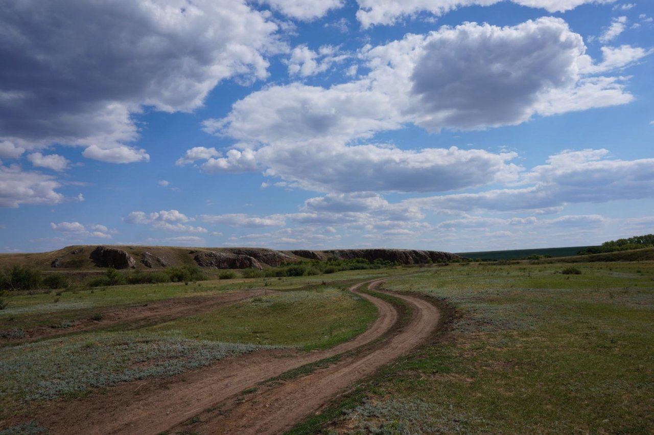 Село разбор. Деревенская дорога Кадышева. Деревенская дорога Кадышева караоке. Кадышева от станции нашей дорога знакома. Деревенская дорога Кадышева текст.