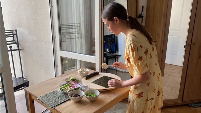 КАК ПРИГОТОВИТЬ СУШИ. ВЕГАНСКИЕ РОЛЛЫ БЕЗ РИСА.