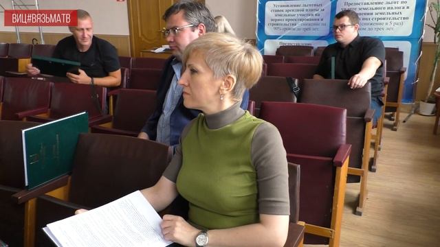 Тему ремонта дорог рассмотрели городские депутаты