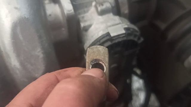 Лада Нива, зарядка вроде бы есть, но с вкл.светом её нет смотреть онлайн