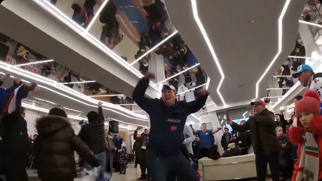 «У БОРТИКА»: «Нефтяник»-Лада» шестая игра серии 1/8 плей-офф ВХЛ смотреть онлайн