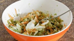 Блюда из лаваша:  Хрустящий рулет-закуска из лаваша с овощной начинкой