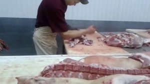 Обвалка свинина