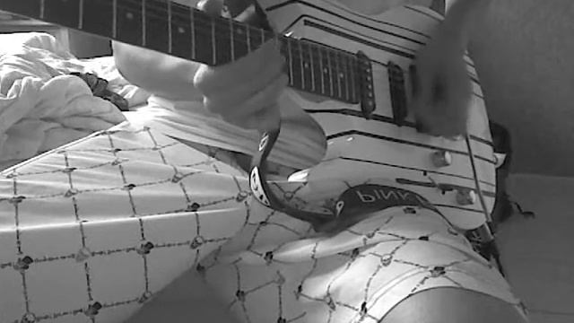 Guns N Roses- Sweet child of mine intro cover смотреть онлайн