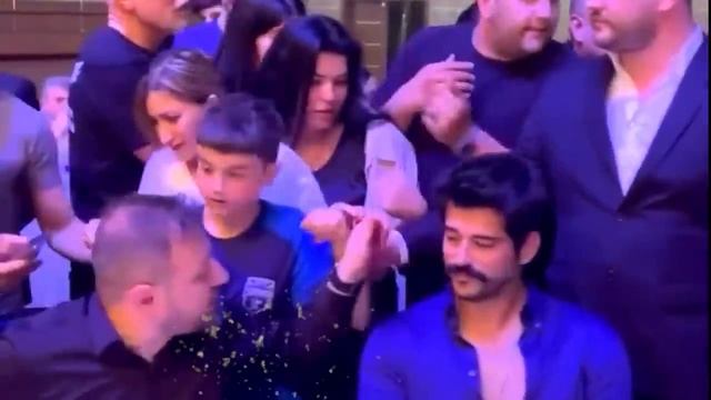 Бурак Озчивит в Москве. Burak Ozchivit in Moscow. смотреть онлайн