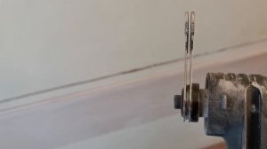 Быстрое штробление штукатурки с минимумом пыли реноватором (мультитулом)