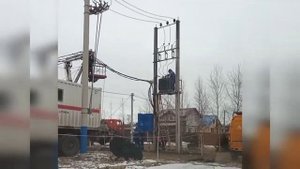 #взорвался трансформатор зимой в дачном поселке, что делать куда бежать???