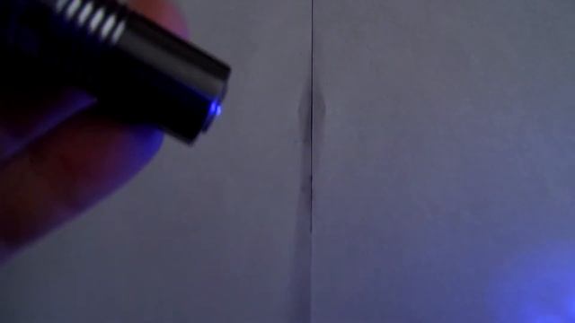 Лазерная указка на основе фиолетового лазерного диода 450 мВт смотреть онлайн