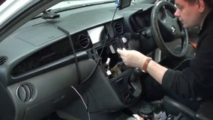 Мицубиси Аиртрек Mitsubishi Airtrek установка магнитолы Pioneer DEH 1900UB