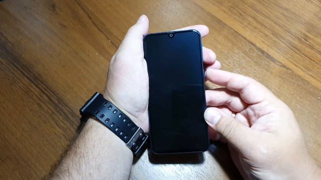 SAMSUNG GALAXY A40 (2019) SM-A405FM/DS not turn on / не включается смотреть онлайн