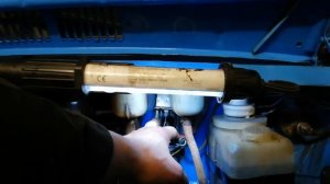 Правильная схема контрольной лампы аварии́ной сигнализации тормозов, ЗАЗ 968 м.