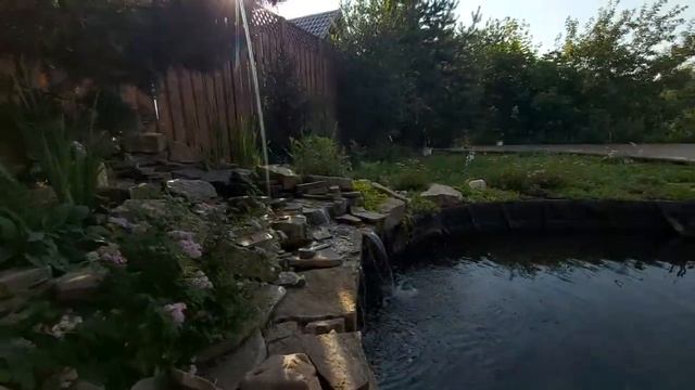 Настил - терасса рядом с прудом . Доделали забор с решетками и две терассы из лиственницы. смотреть онлайн