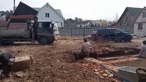 манипулятор застрял на стройке вытаскиваем джипом