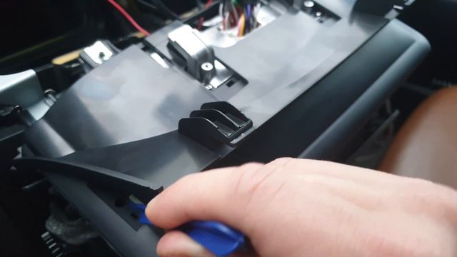 Не видит sim, часть 2 смотреть онлайн