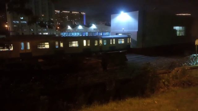 Вечерний Заезд в электродепо Варшавское Тч8 составов Русич 81740 и Ока 81760 смотреть онлайн