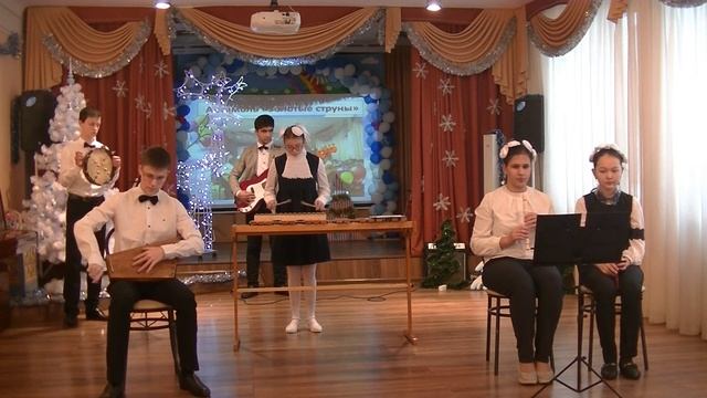 Ансамбль "Золотые струны", русско-народная песня "Ой, Варенька, Варенька" (обработка М.В.Мацнев) смотреть онлайн