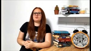 Читаем дома.  Обзор книги Колин Маккалоу "Поющие в терновнике".