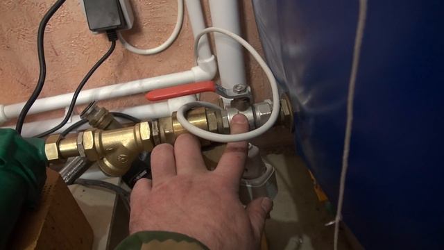 Насосная станция на выброс. Меняю на повысительный насос. Установка водяных насосов последовательно смотреть онлайн