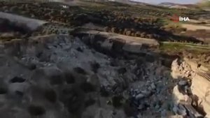 Разлом в Турции после землетрясения