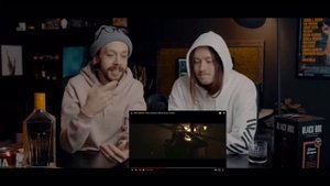 Смотрим Bad Omens “Glass Houses” с Ноа и Ори (Русский перевод)